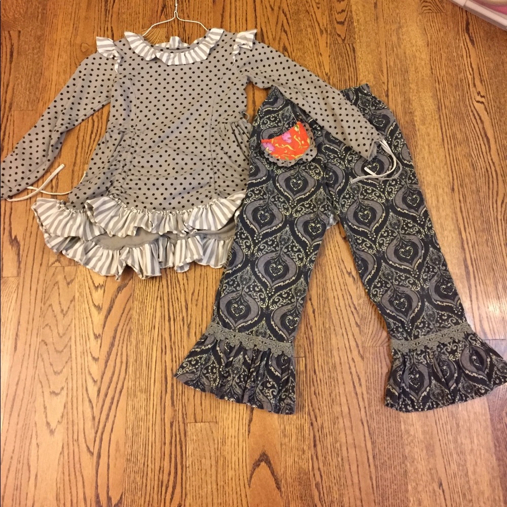 Ruffled two piece boutique outfit.