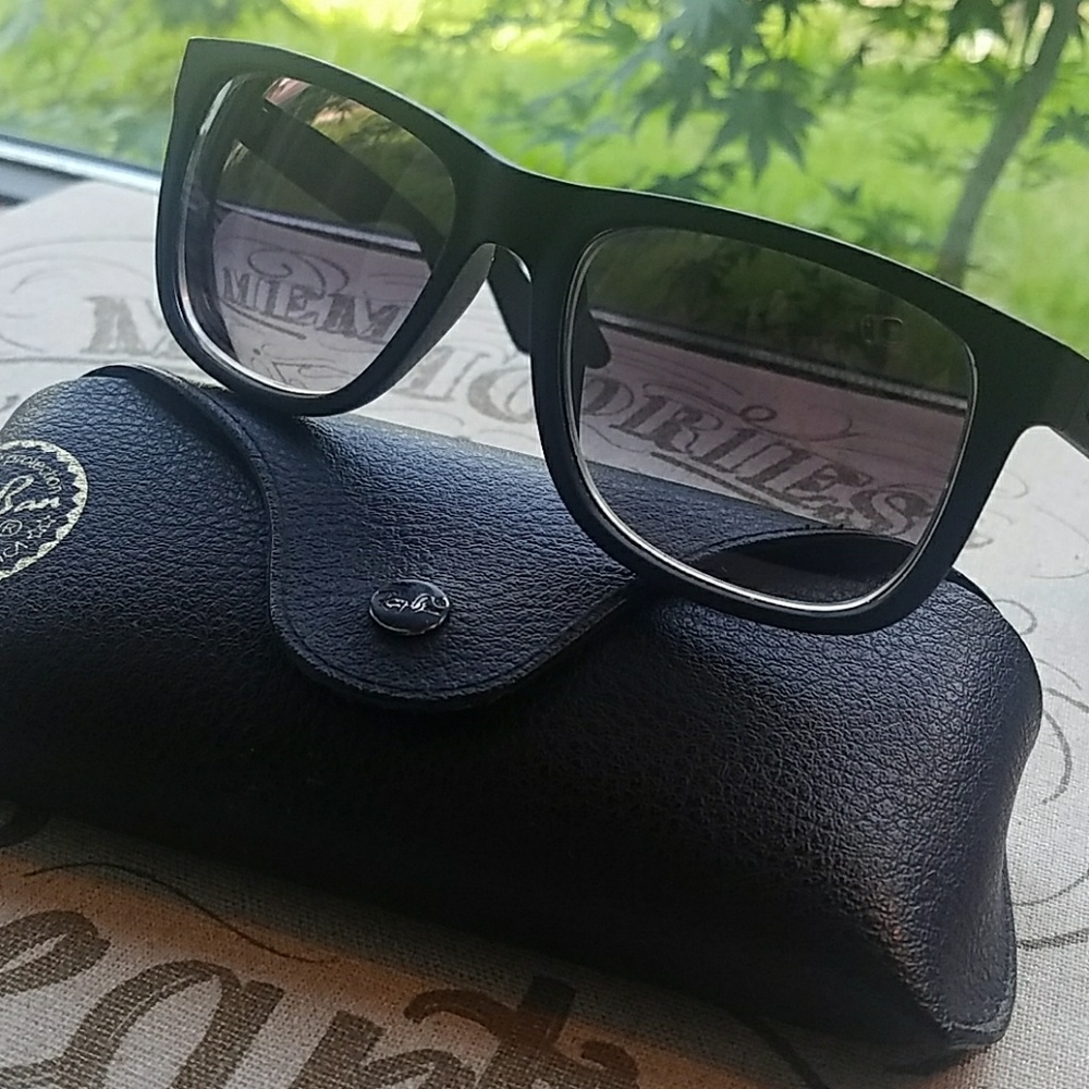 Authentic Ray Ban Justin Frame