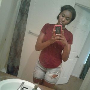 Meet your Posher, Yaneira