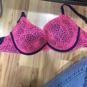 Victoria's Secret 34D BOMBSHELL bra