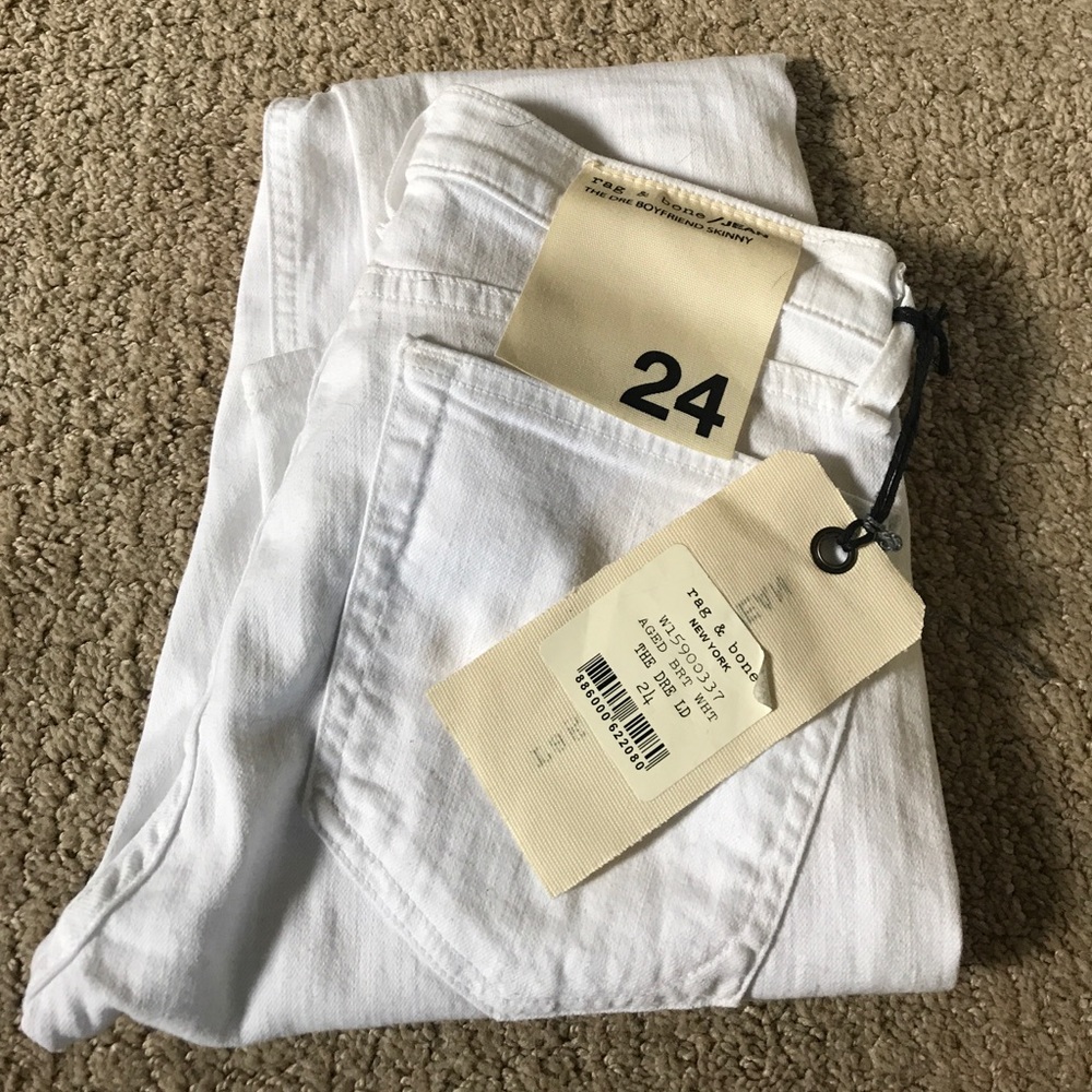 New with tags Rag & Bone white skinny jeans
