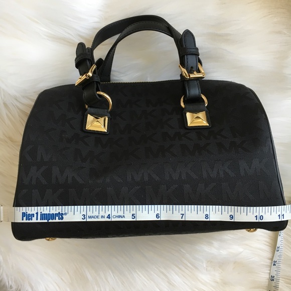 New! Michael Kors satchel - Picture 5 of 6