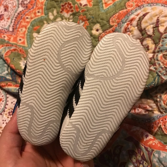 2C adidas - Picture 3 of 4