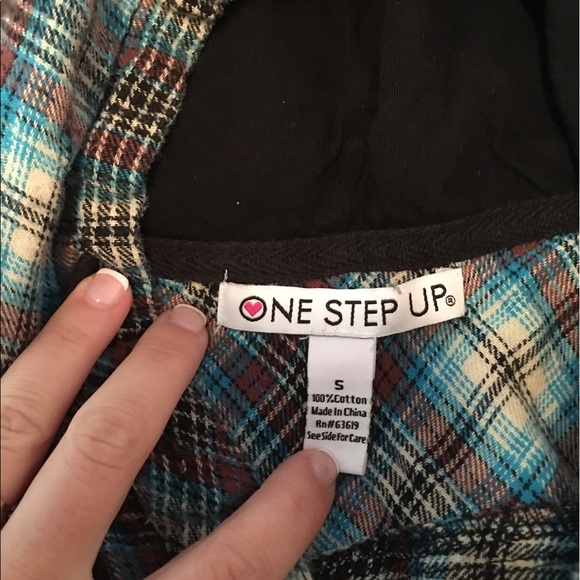 Hooded button-up - Picture 2 of 2