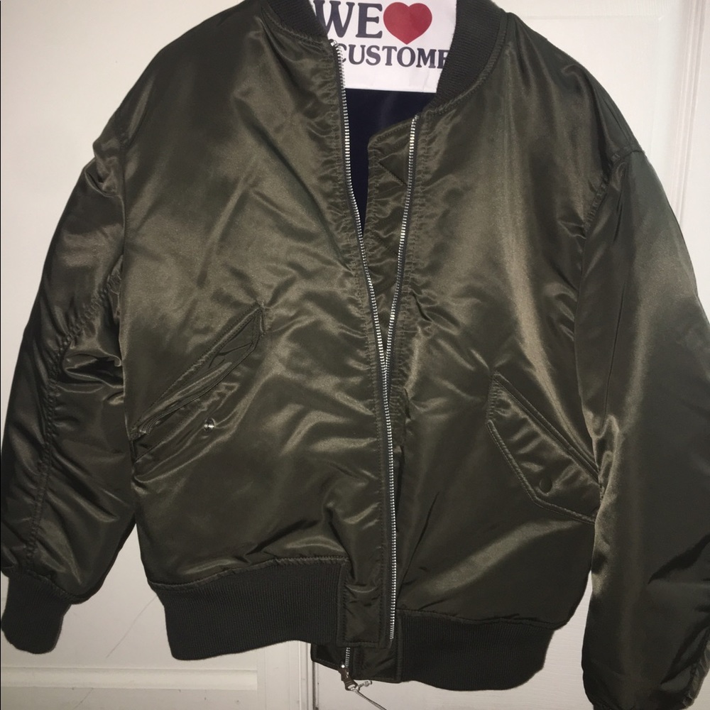 SALE‼️ Olive green uniqlo bomber jacket
