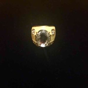 Oversized Fashion Ring!