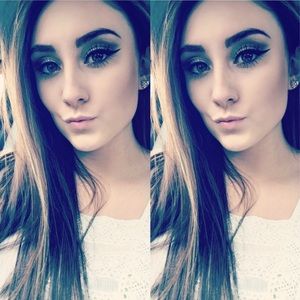 Meet your Posher, Alicia