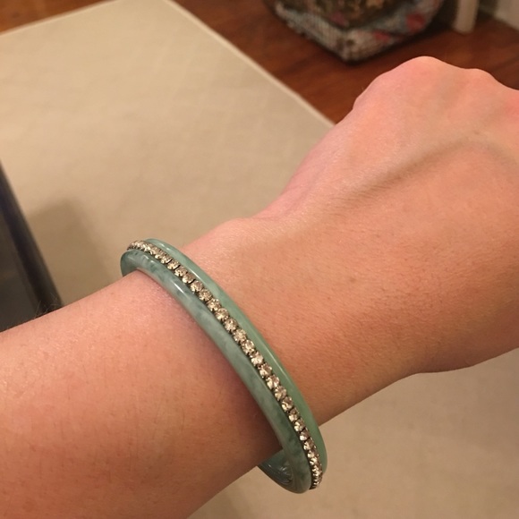 Mint green crystal bangle - Picture 1 of 3