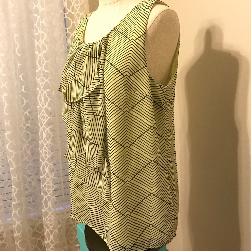 Flash sale! Ann Taylor Loft tank; size Large.