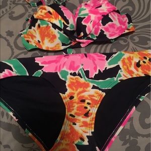 Dark floral AE swim set
