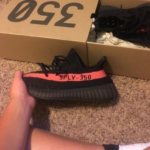 Yeezy 350 v2