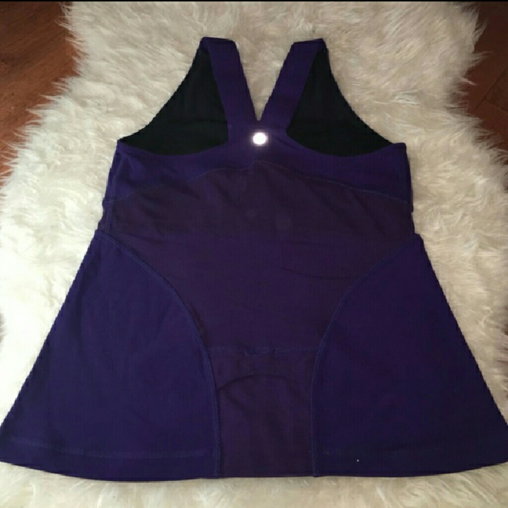 Lululemon Razorback - Picture 2 of 4