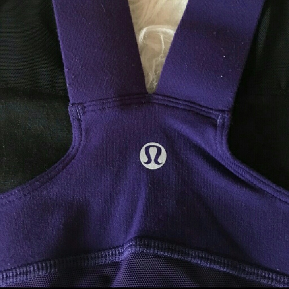 Lululemon Razorback - Picture 3 of 4