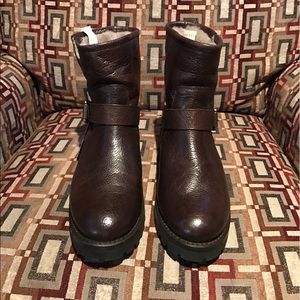 Frye Natalie short engineer lug fur