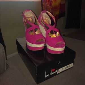Fuchsia suede Luichiny wedges