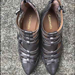 Matisse Coconuts Metallic Back Zip Mid Loafer.