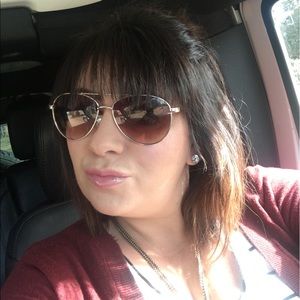 Meet your Posher, Heidi