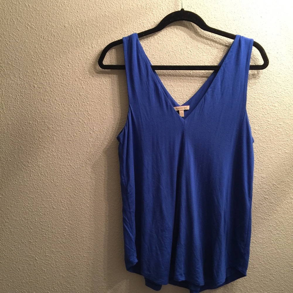 Anthropologie - Bordeaux Double-v Swing Tank