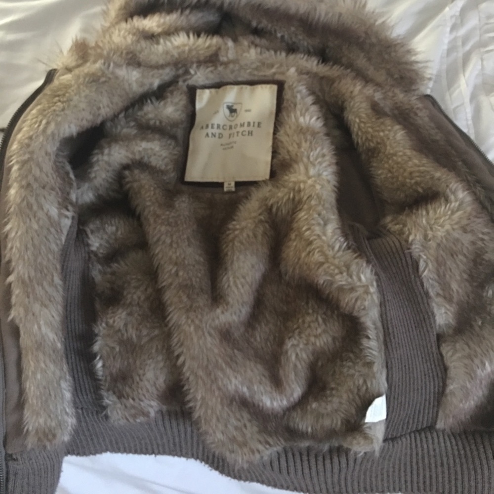 Jacket - Picture 2 of 4