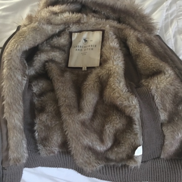 Jacket - Picture 2 of 4