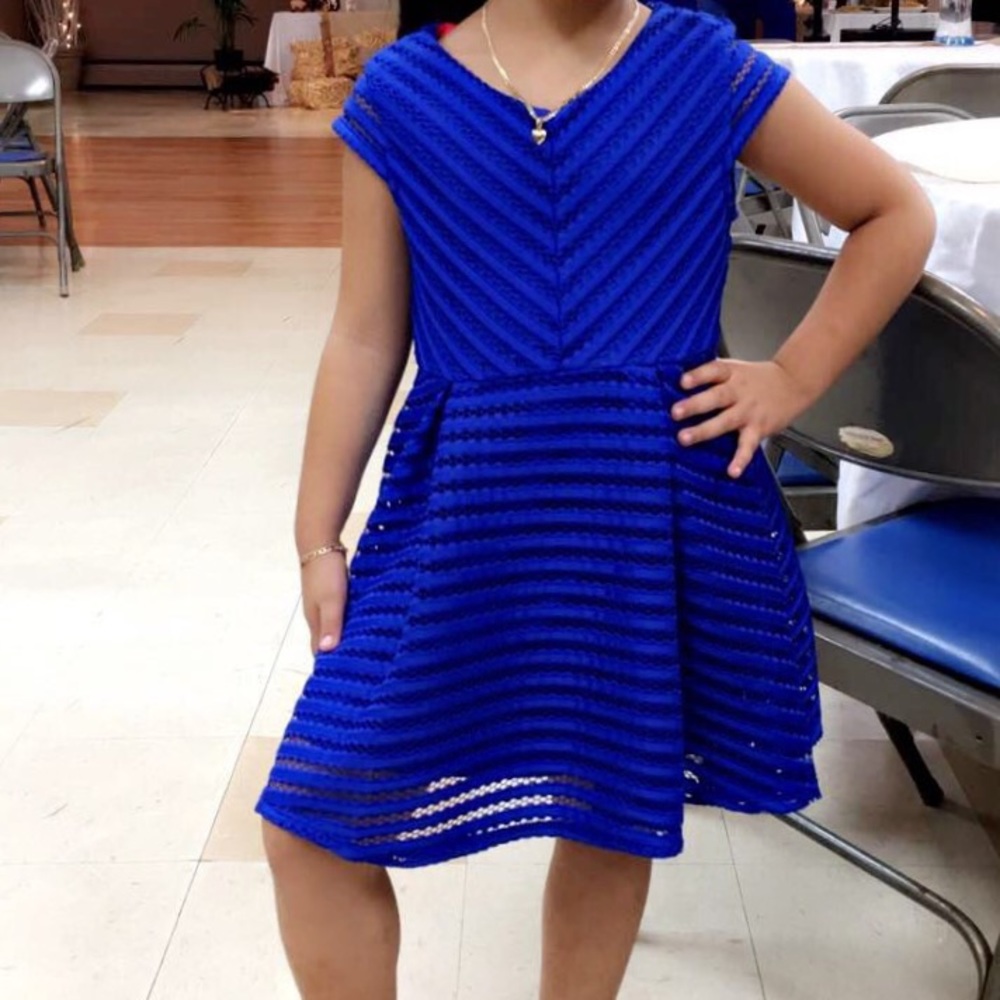 Girls dress,size 7