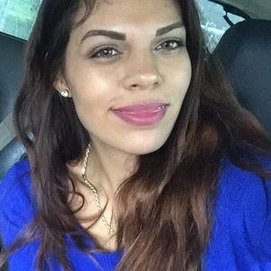 Meet your Posher, Angie