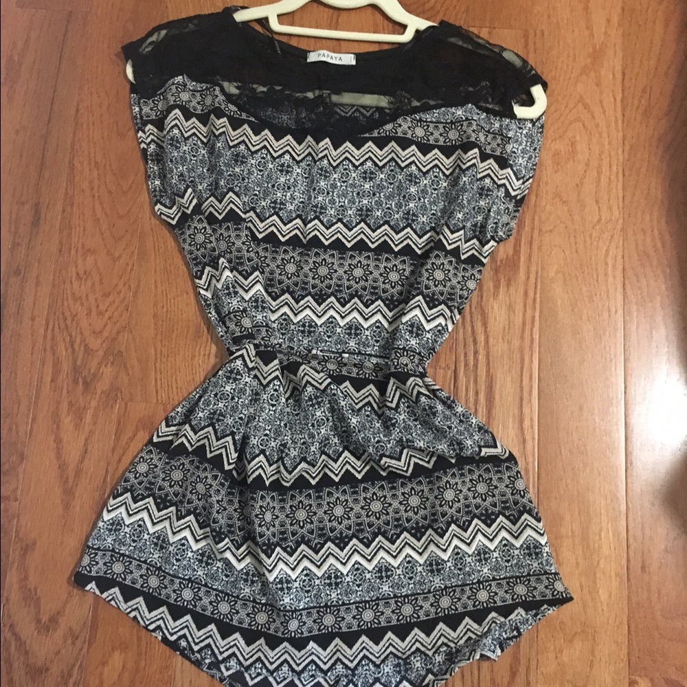 Sale!!  Cute blouse!! 💄💄