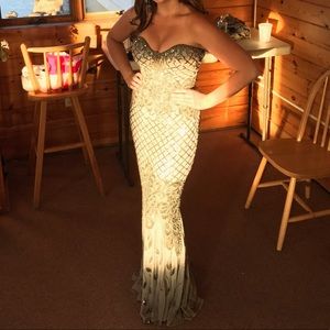 Primavera size 4 gown