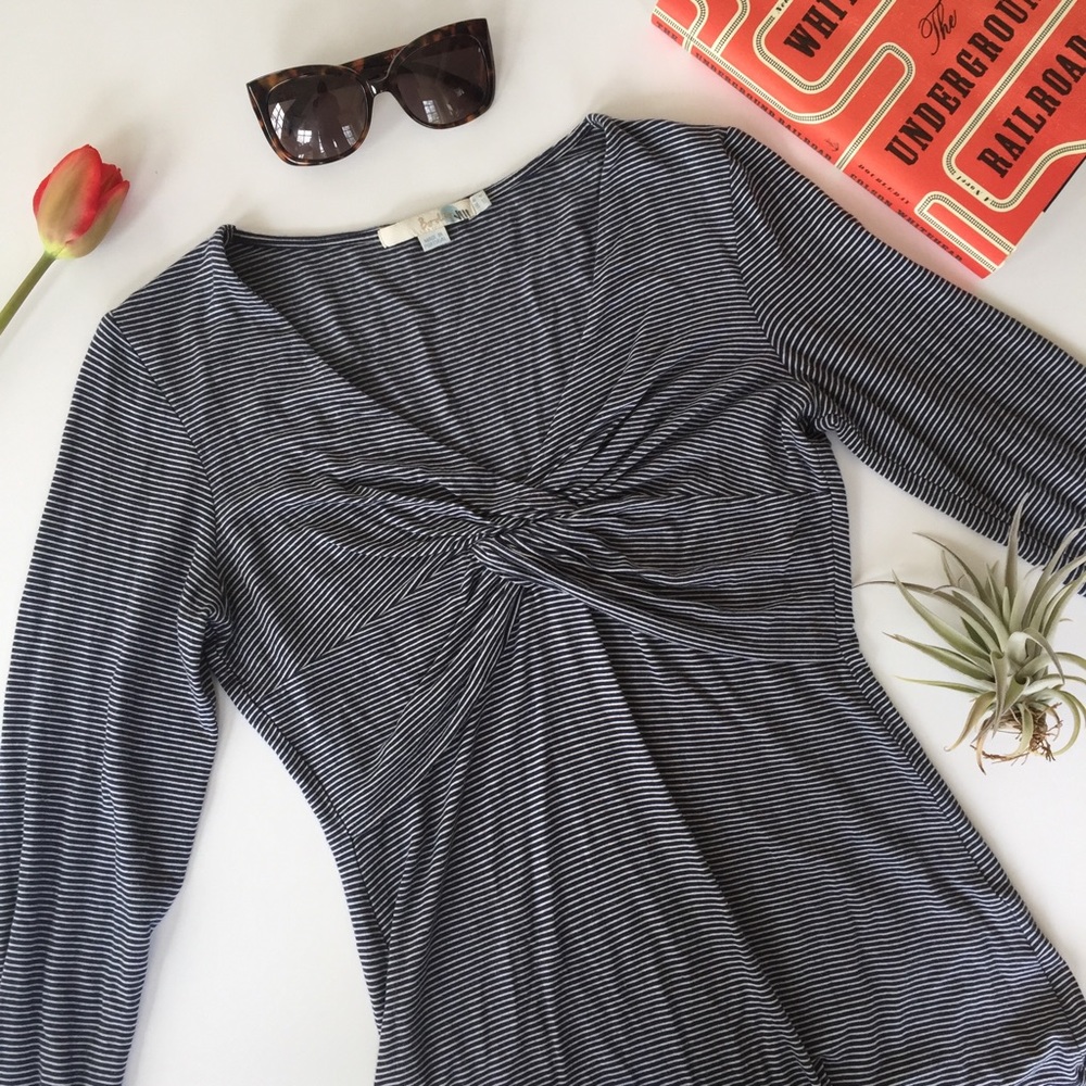 Boden • Navy striped top