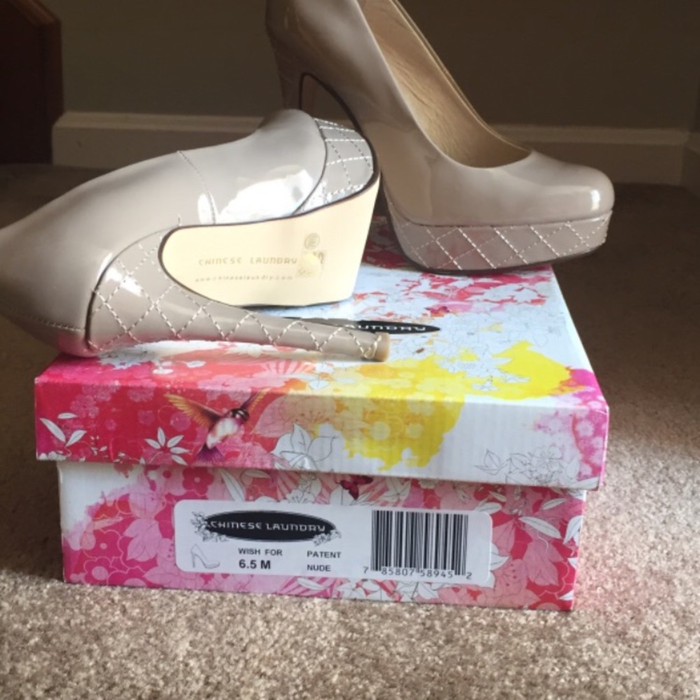 Never worn. Brand new