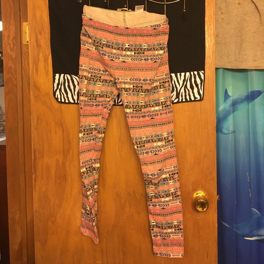 Patterned leggings