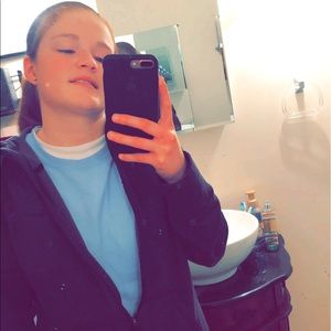 Meet your Posher, Monica