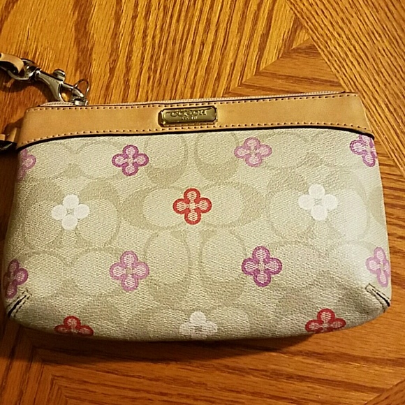 COACH Wrislet - Picture 2 of 5