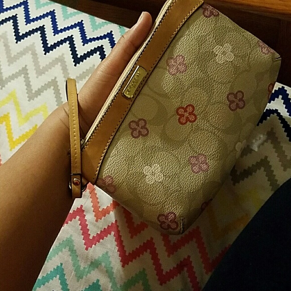 COACH Wrislet - Picture 3 of 5