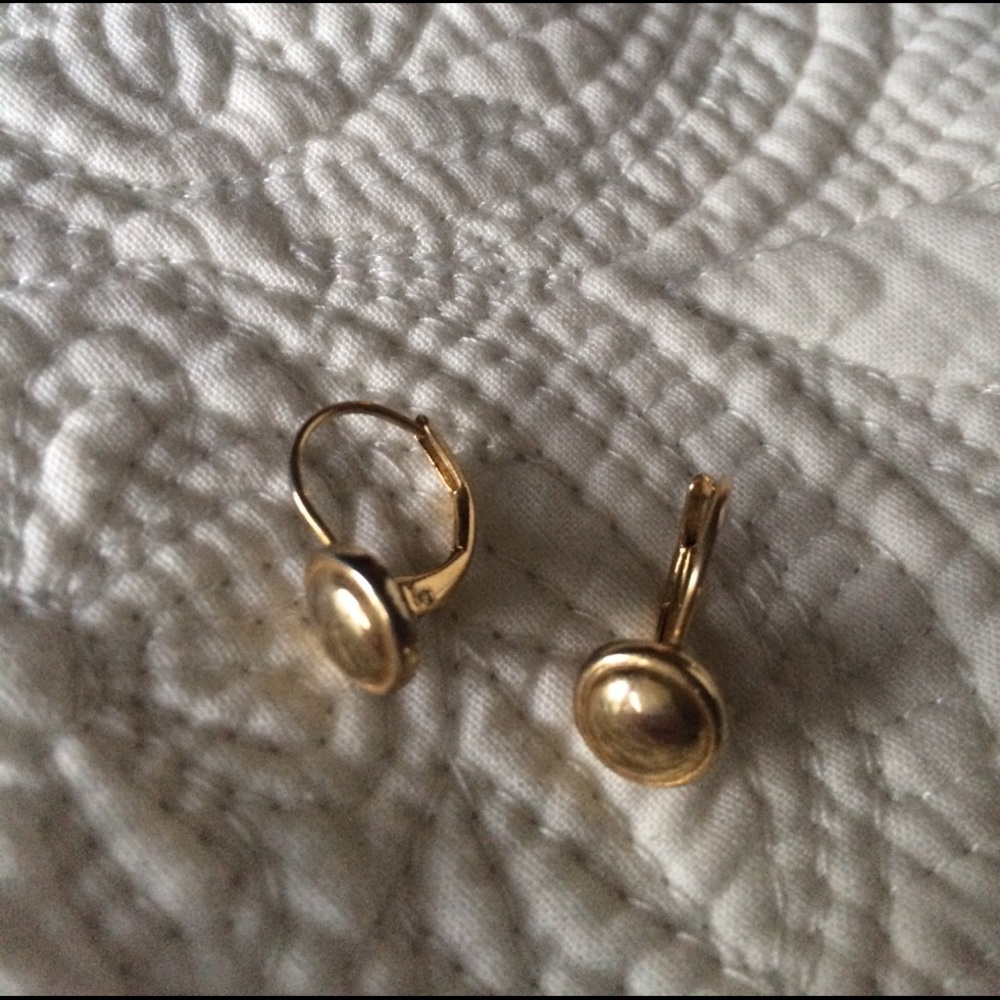 Hoop dot earrings