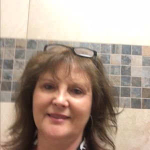 Meet your Posher, Pam