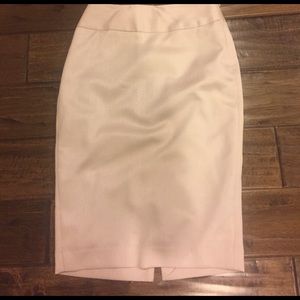 Sweet pink midi-pencil skirt