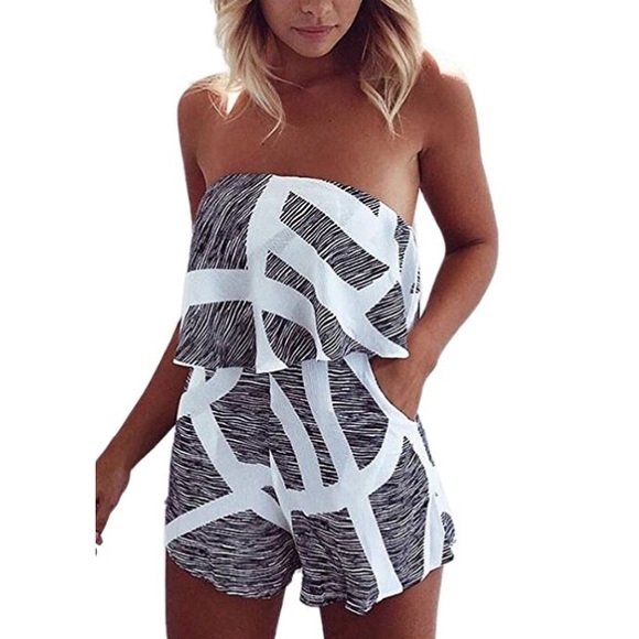 Off Shoulder Striped short Jumpsuit Romper - Picture 2 of 4