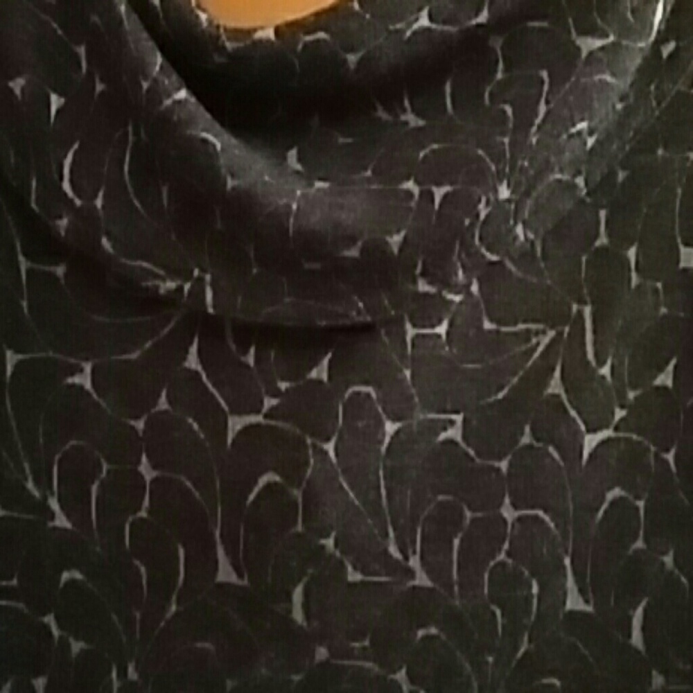 Dress - Picture 3 of 5