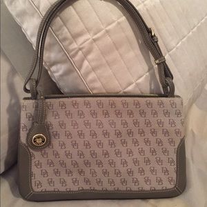 Dooney & Bourke bag