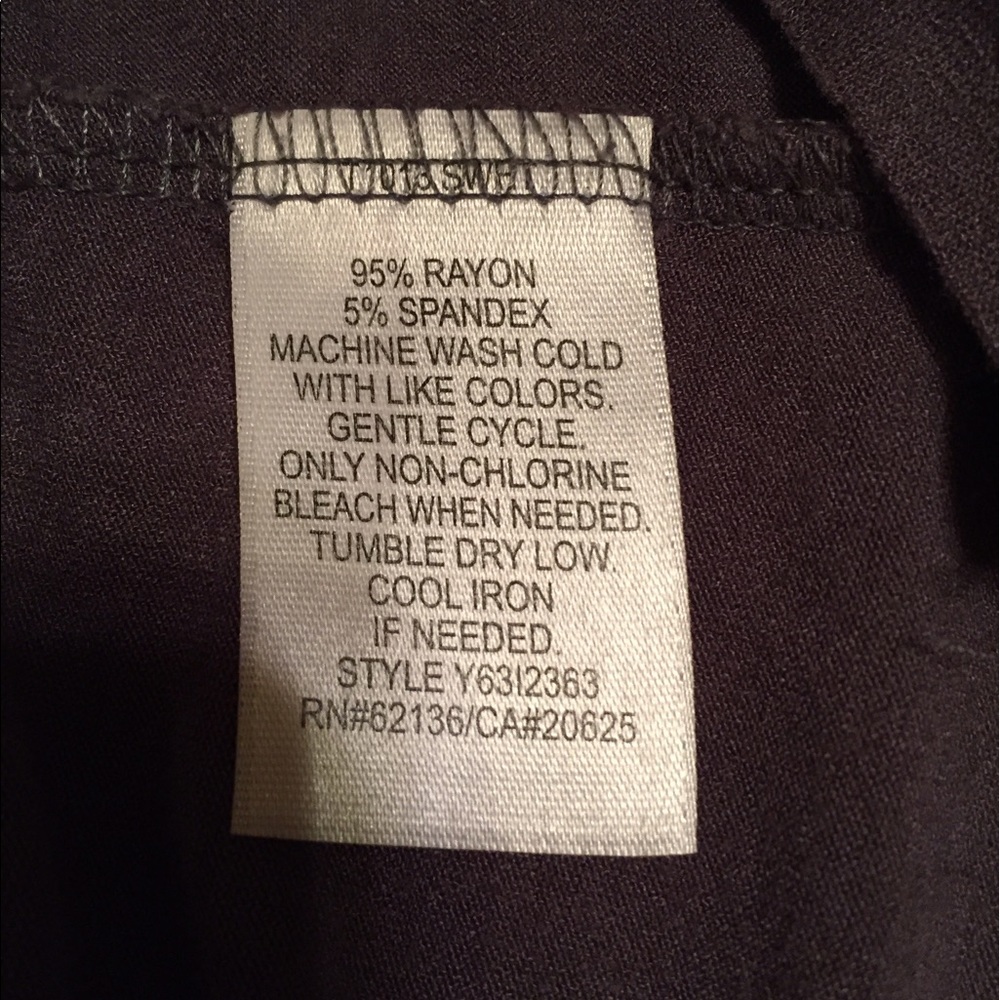GUESS JEANS Gray Cami/Tank with Black Floral Appliqué - Size XS - Picture 5 of 5