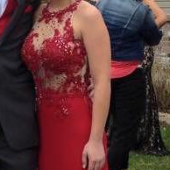 Red prom dress - Picture 2 of 4