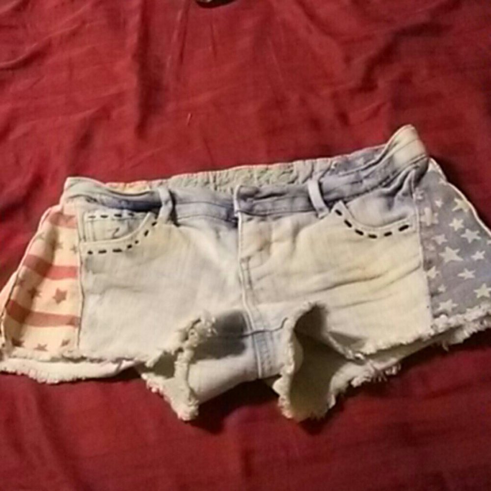 Vanilla Star Shorts
