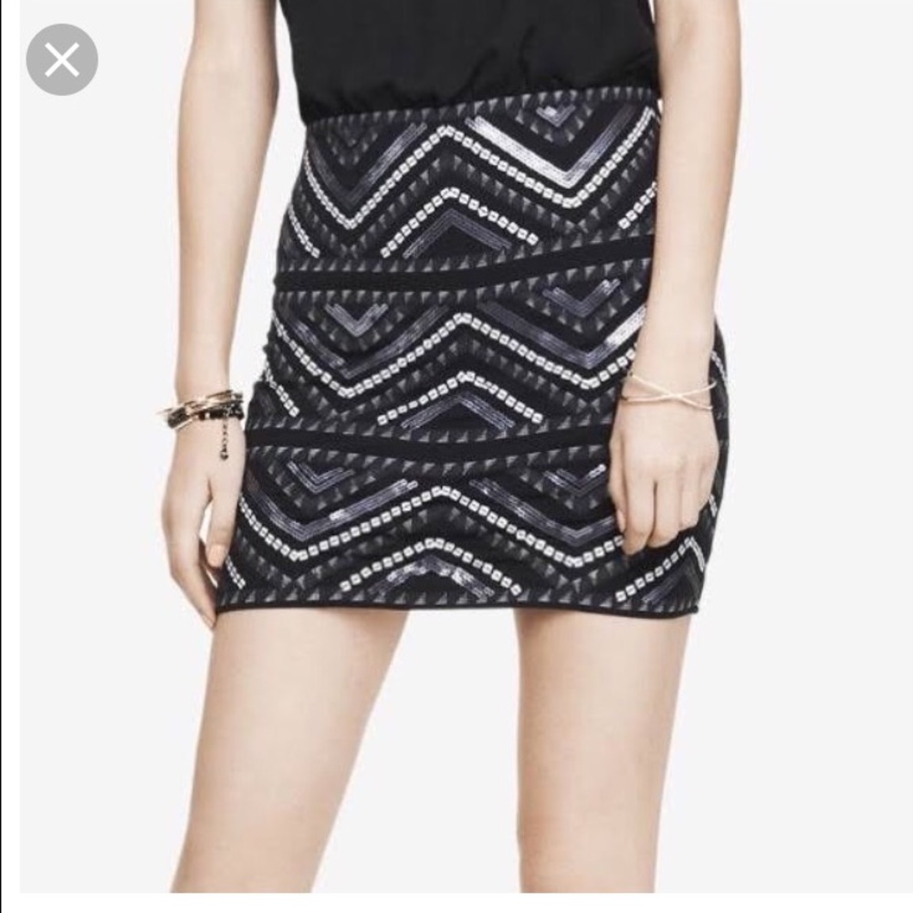 Express mini skirt