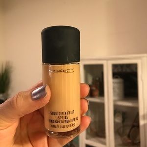 MAC studio fix fluid spf 15