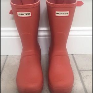 Short matte hunter boots