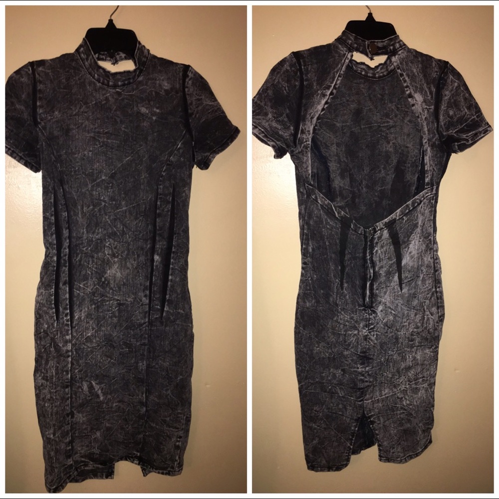 Dress - Picture 2 of 2