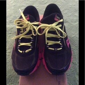 Saucony Virrata Tennis Shoes 6.5 women's