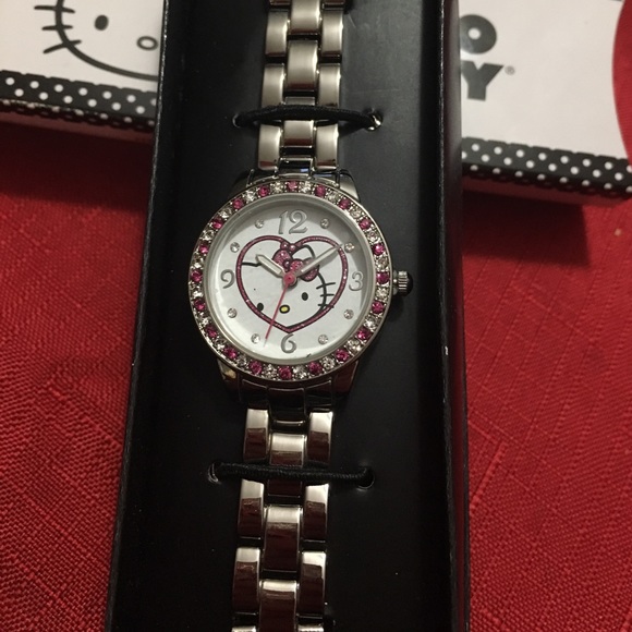 Hello kitty watch - Picture 2 of 3