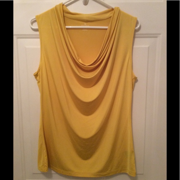 Worthington Tops - 🌺 Yellow Cowell Neck Top. Sleeveless. Like New.